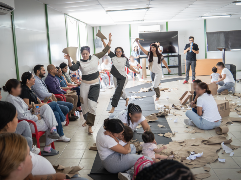 El Festival de Teatro Nuevo León lleva “Subibaja” a mujeres privadas de la libertad y sus hijos